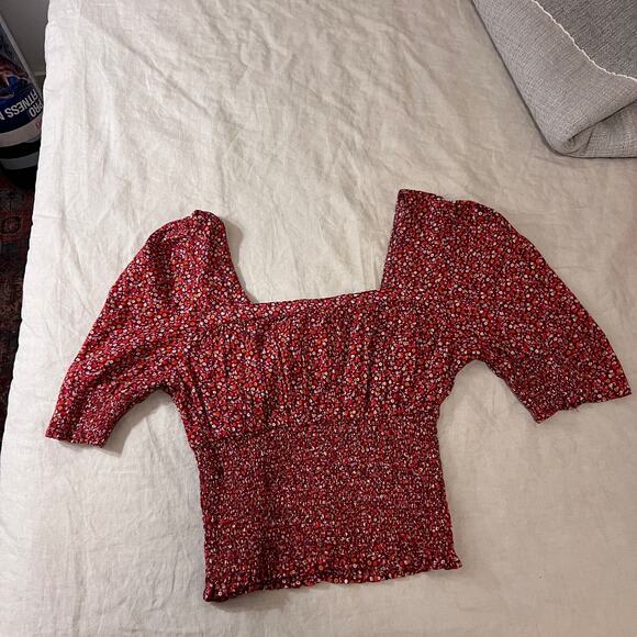 Like New! Universal Thread Floral Print 3/4 Sleeve Smocked Blouse- small - Picture 7 of 8